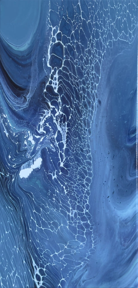 Abstract blue and white pattern