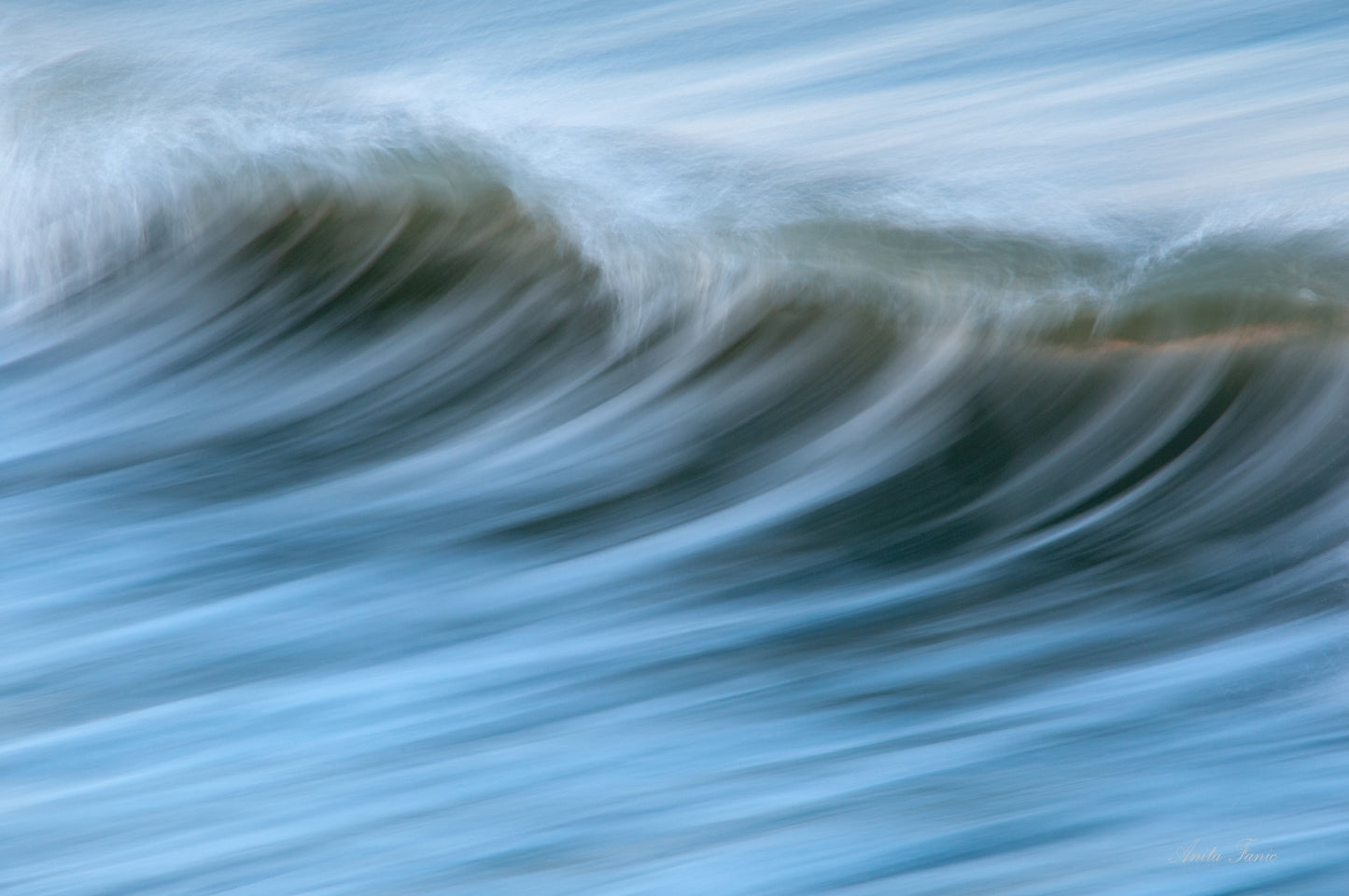 Art Box Gallery The Wave Anita Fanic Anita Fanic Metal Lustre Photography